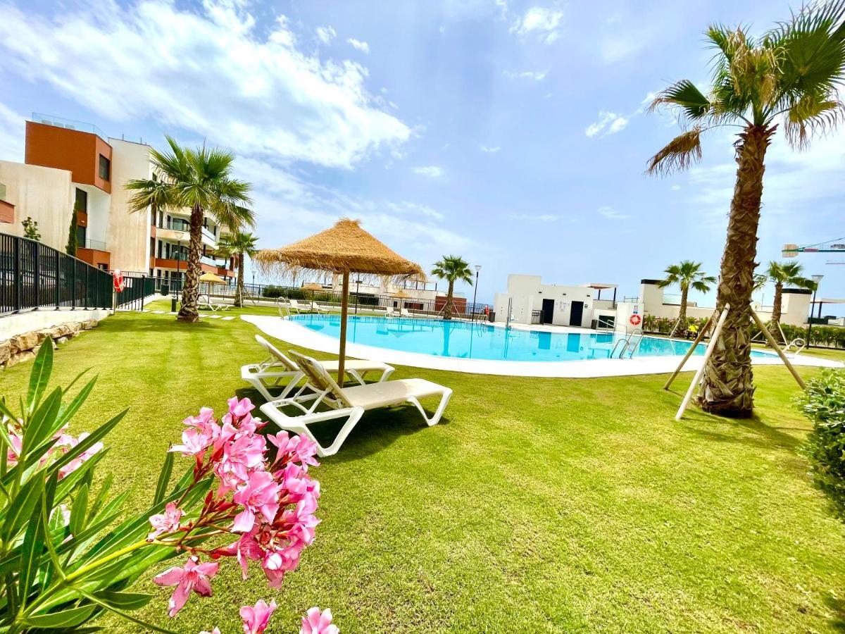 Luxury 3 Bedroom Apartment 300M From The Beach Fuengirola Eksteriør bilde