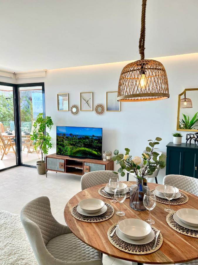 Luxury 3 Bedroom Apartment 300M From The Beach Fuengirola Eksteriør bilde